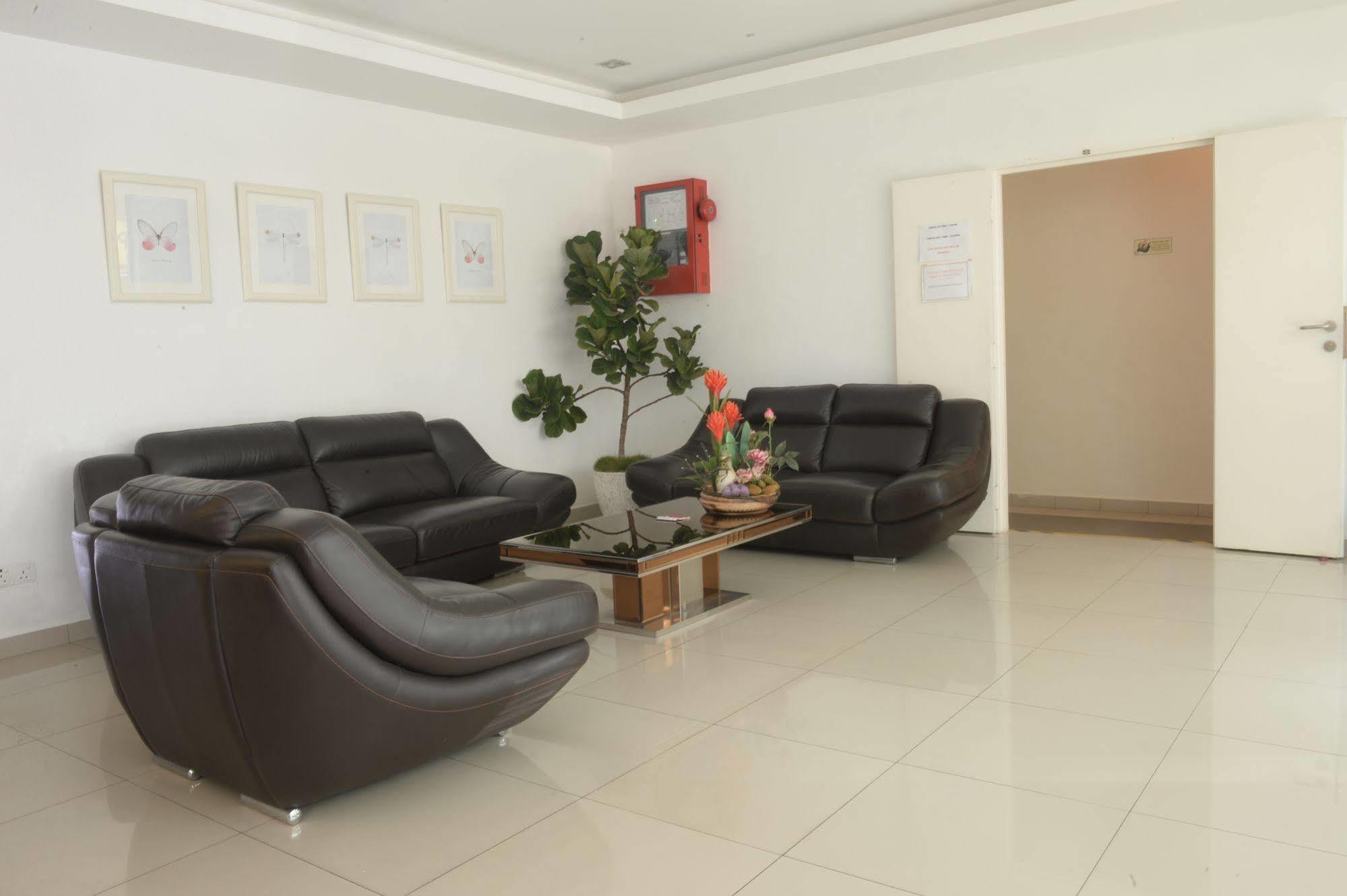 Brezza Hotel Lumut Εξωτερικό φωτογραφία