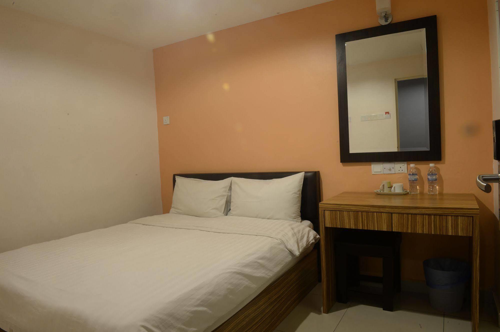 Brezza Hotel Lumut Εξωτερικό φωτογραφία