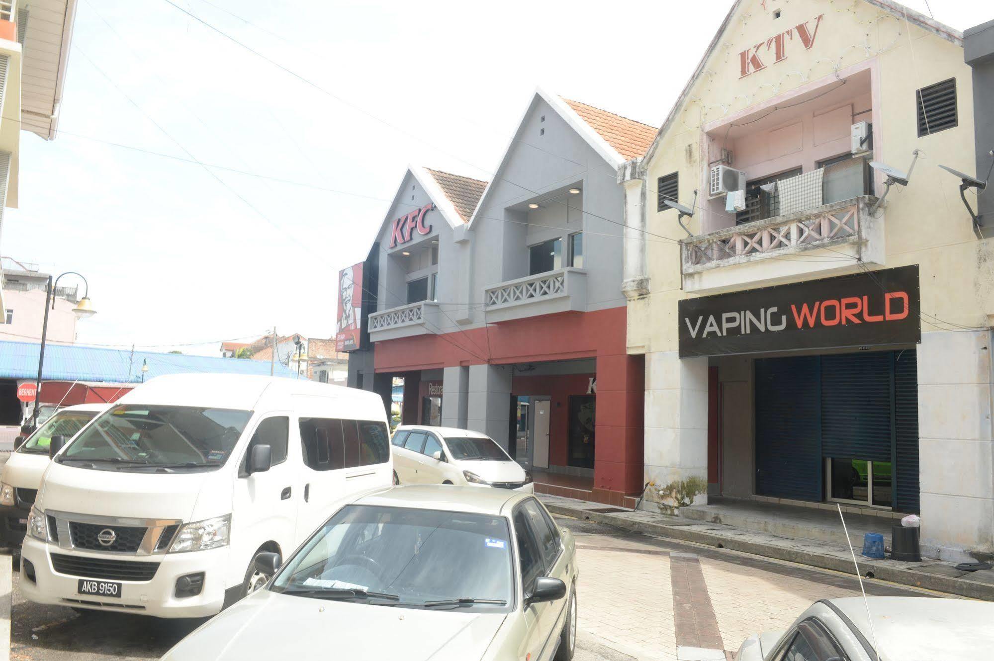 Brezza Hotel Lumut Εξωτερικό φωτογραφία